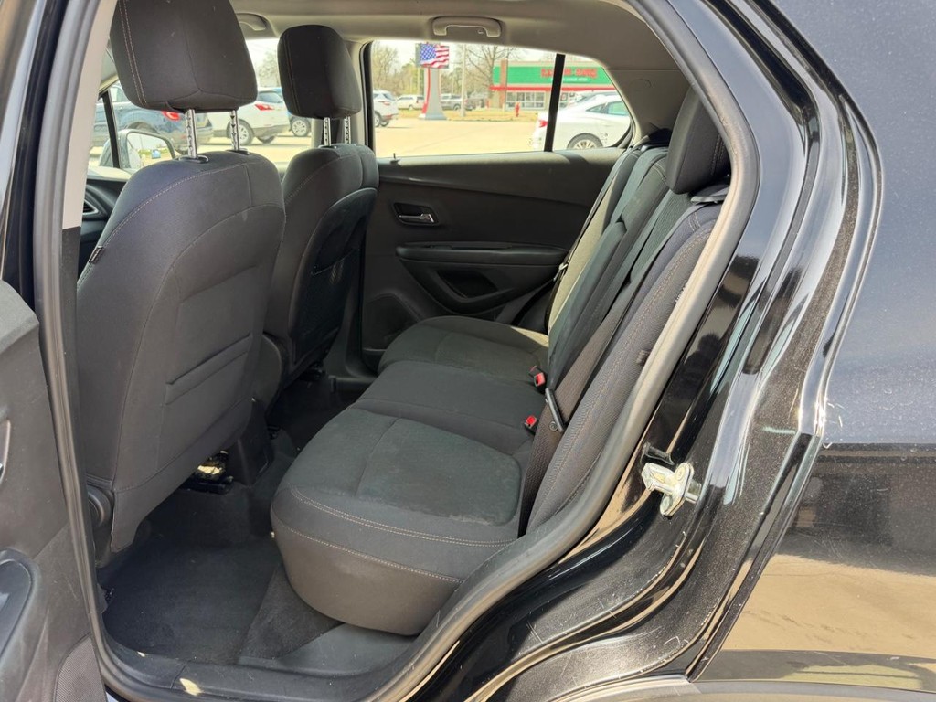2018 Chevrolet Trax LS - Photo 7