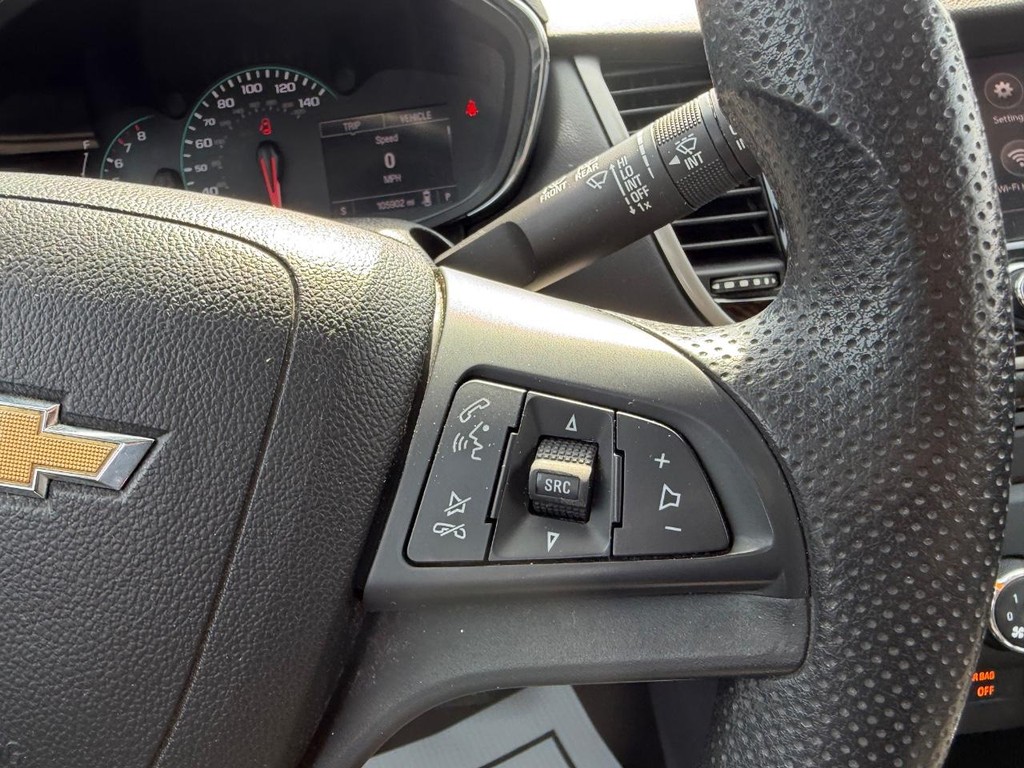 2018 Chevrolet Trax LS - Photo 10