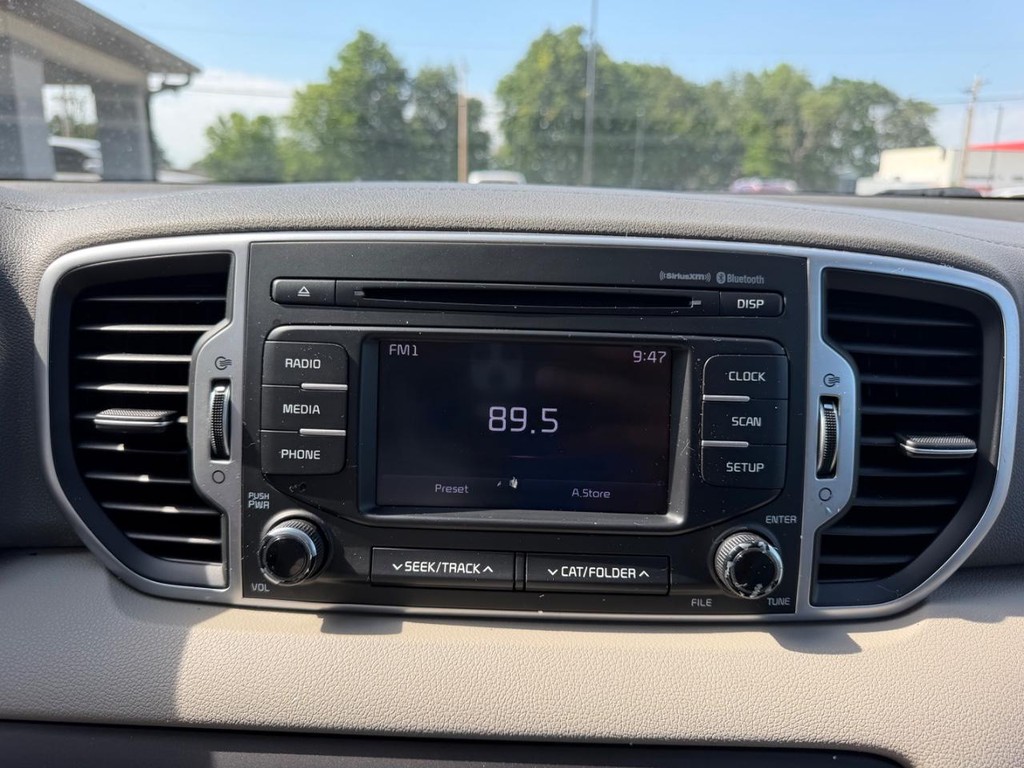 2017 Kia Sportage LX - Photo 12