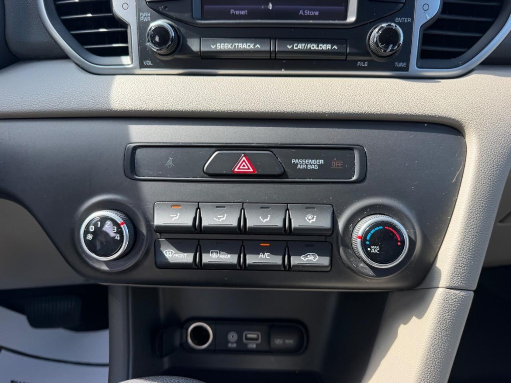 2017 Kia Sportage LX - Photo 13