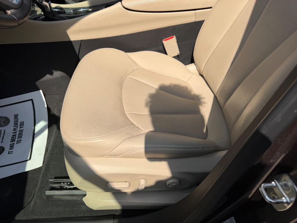 2017 Buick Envision Essence - Photo 20