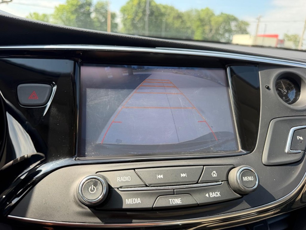 2017 Buick Envision Essence - Photo 22
